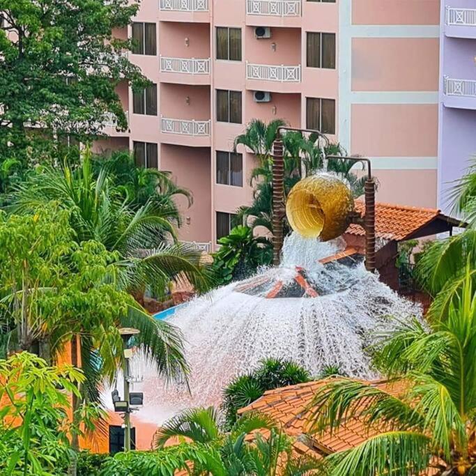 Lotus Desaru Beach Resort, 2 Bdrms, W/Splash Park Bandar Penawar Kültér fotó